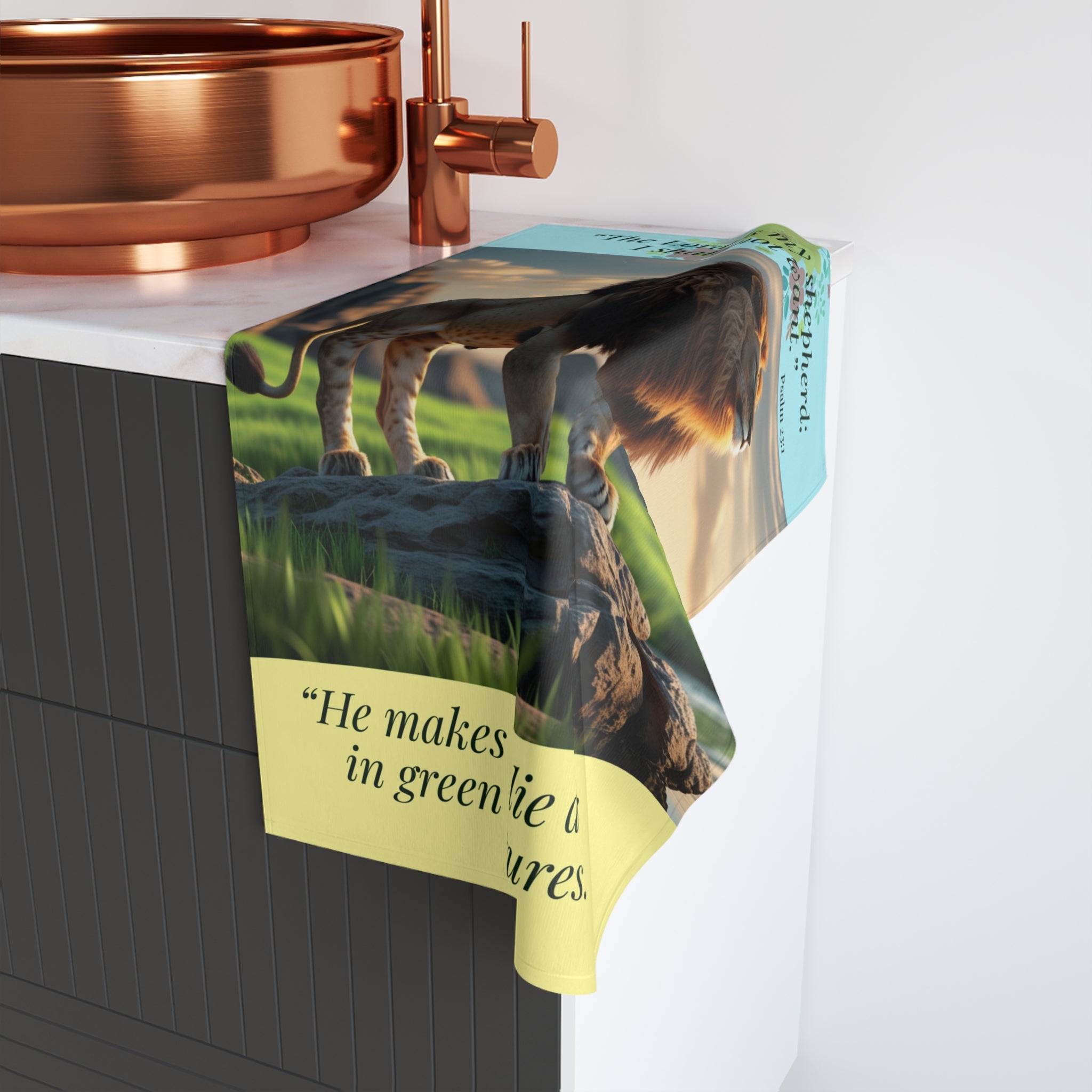 Lion Psalm 23 Hand Towel | The Lord is My Shepherd, He Makes Me Lie Down