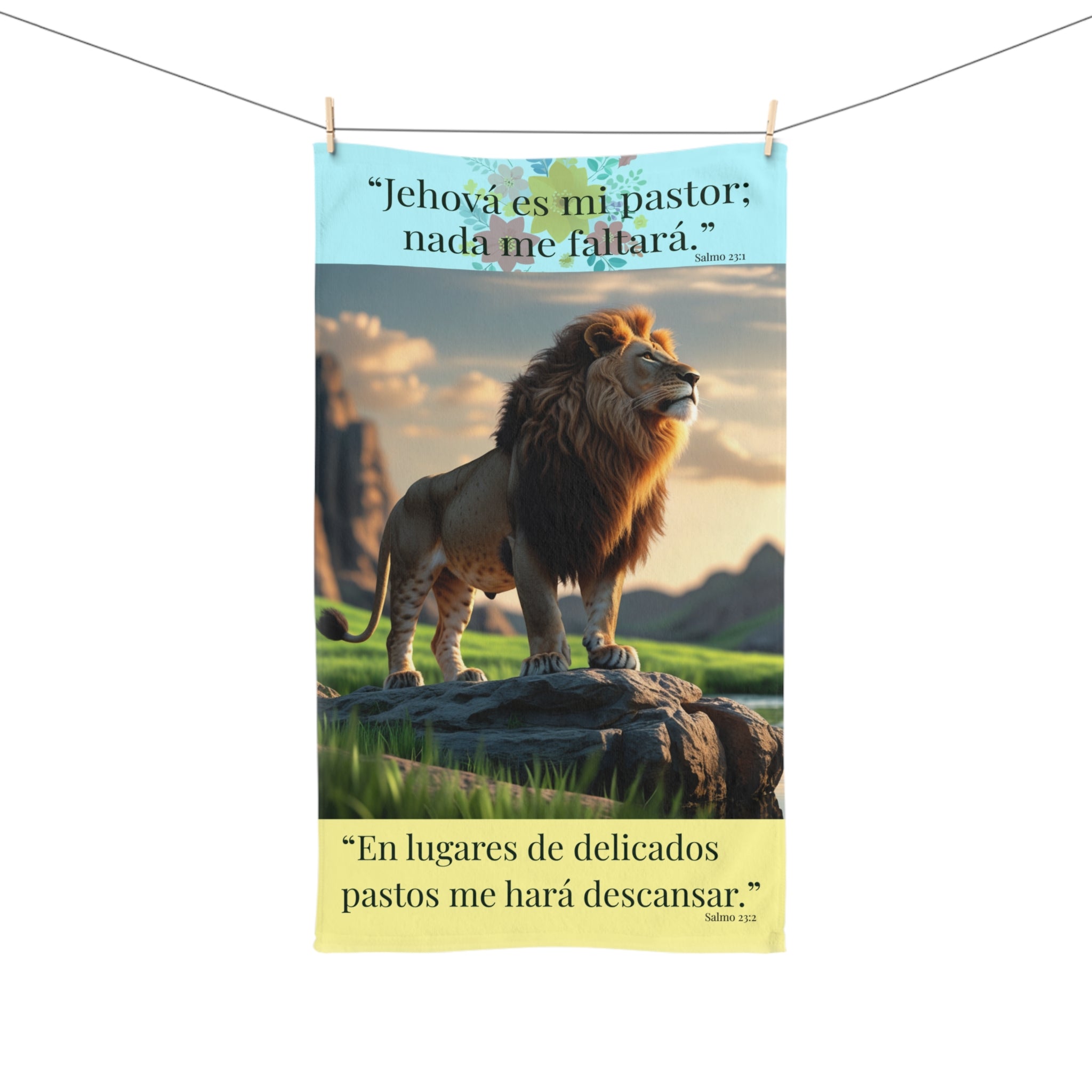 Biblical Lion Illustration Hand Towel | Psalm 23 Spanish Scripture