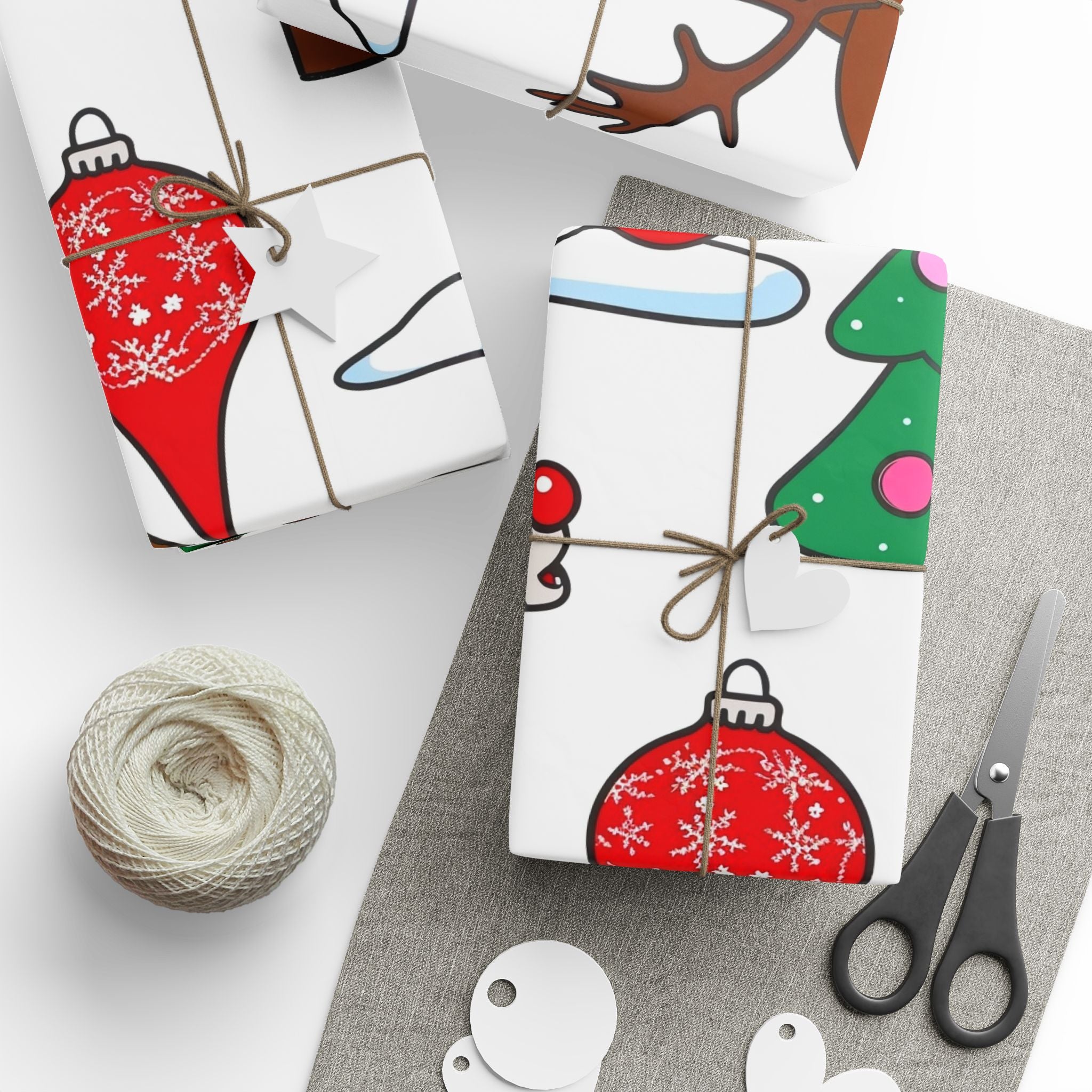 Reindeer Pattern Wrapping Paper | Christmas Trees Ornaments Gifts