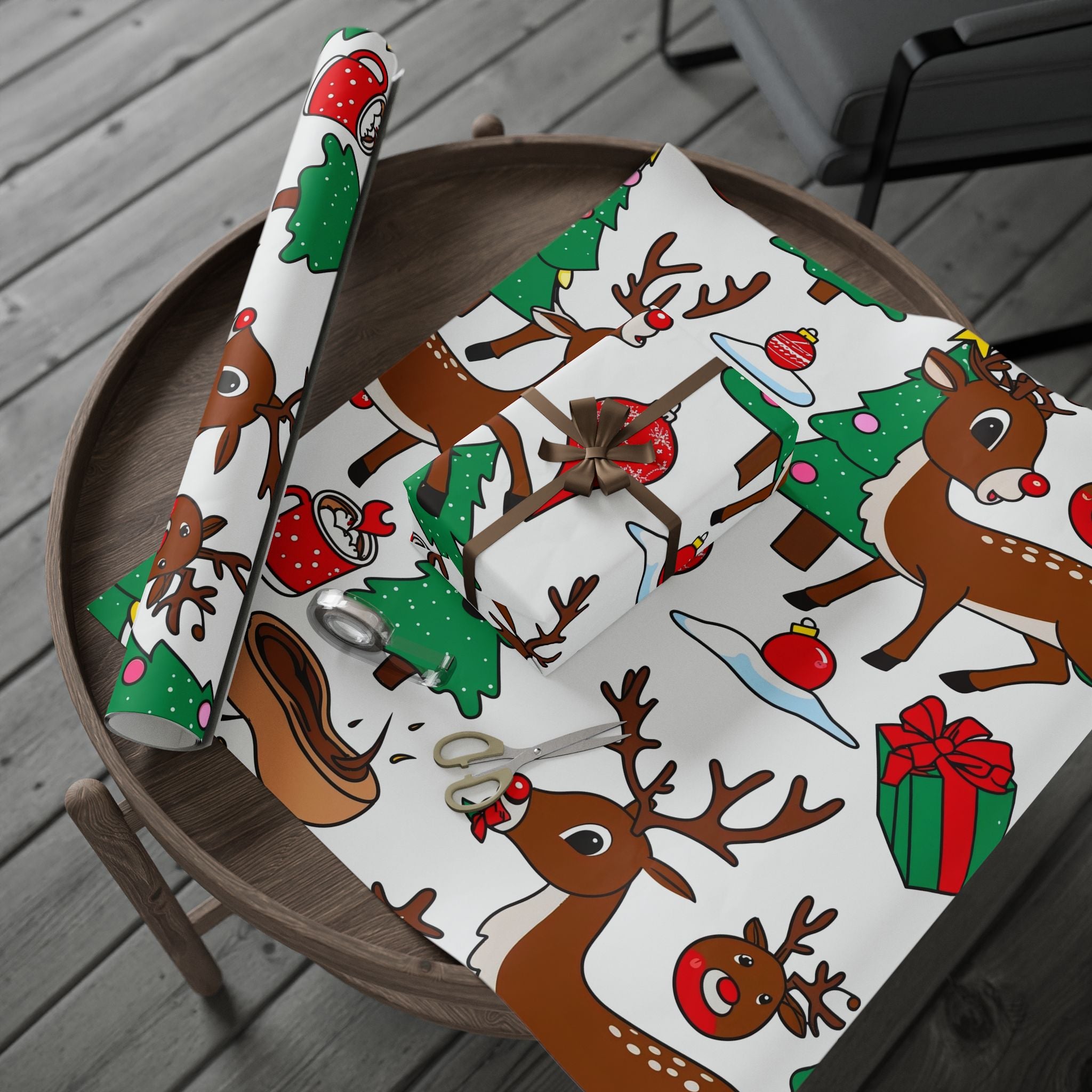 Reindeer Pattern Wrapping Paper | Christmas Trees Ornaments Gifts